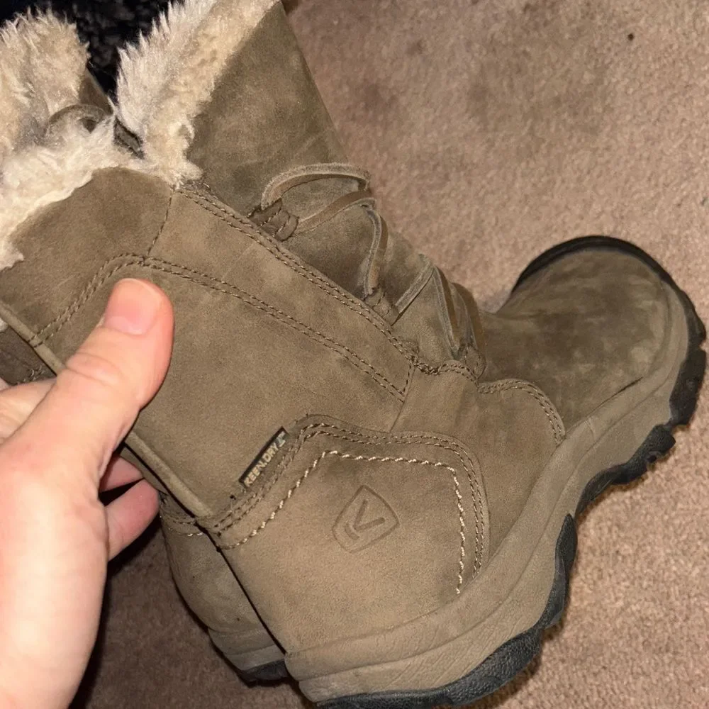 Keen 🫒 Leather insulated Women's Brown Fur-Lined Boots